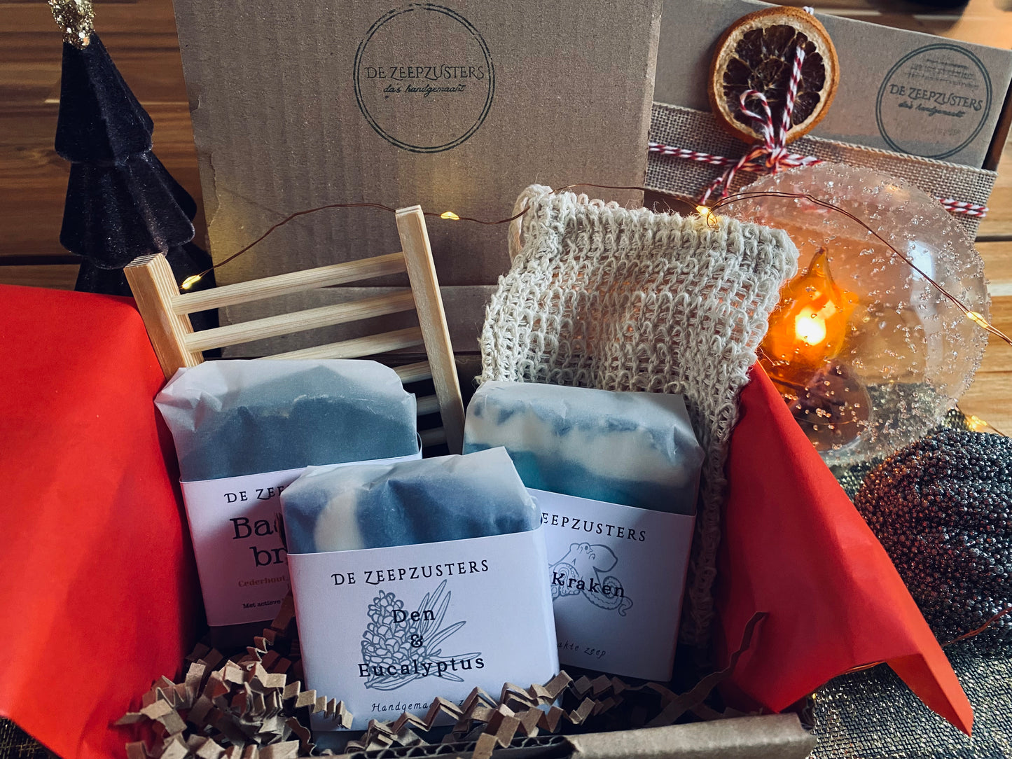 Cadeaupakket groot met sisalzakje en een gratis houten zeephoudertje